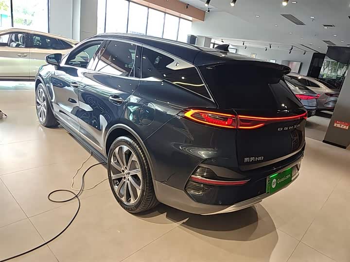 Denza N8 2023 2023款 四驱超混旗舰六座版