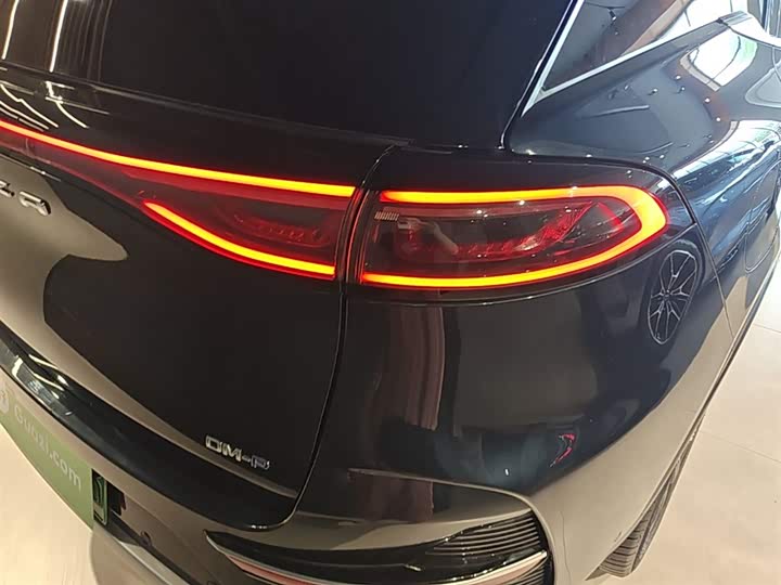 Denza N8 2023 2023款 四驱超混旗舰六座版
