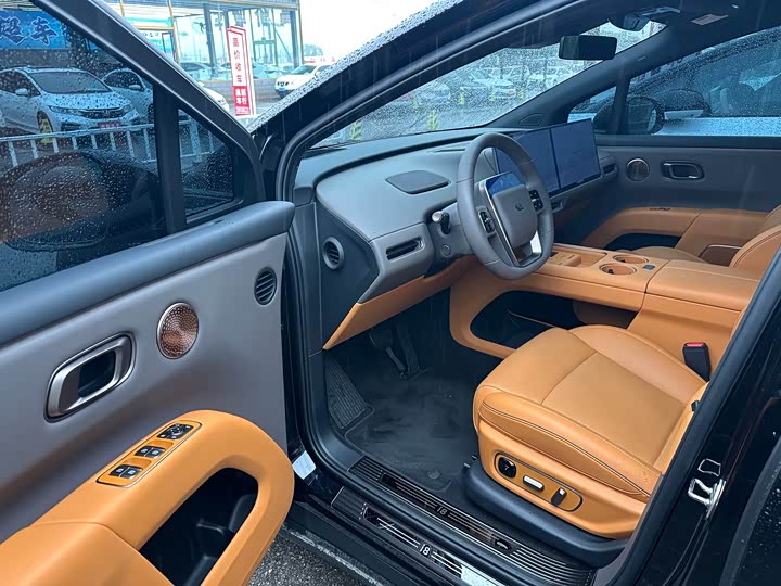 LiXiang i8 2025 2025款 标准版