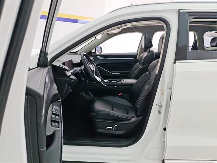 Zdjęcie 9 - Haval H6
