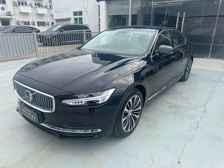 Volvo S90 Hybrid 2025 2025款 插电式混动 四驱长续航智逸豪华版
