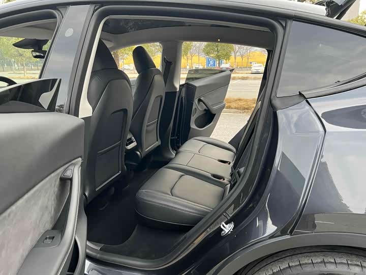 Фото 5 - Tesla Model Y