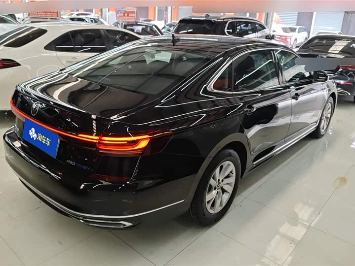 Volkswagen Passat Hybrid 2025 2025款 430PHEV 混动商务版