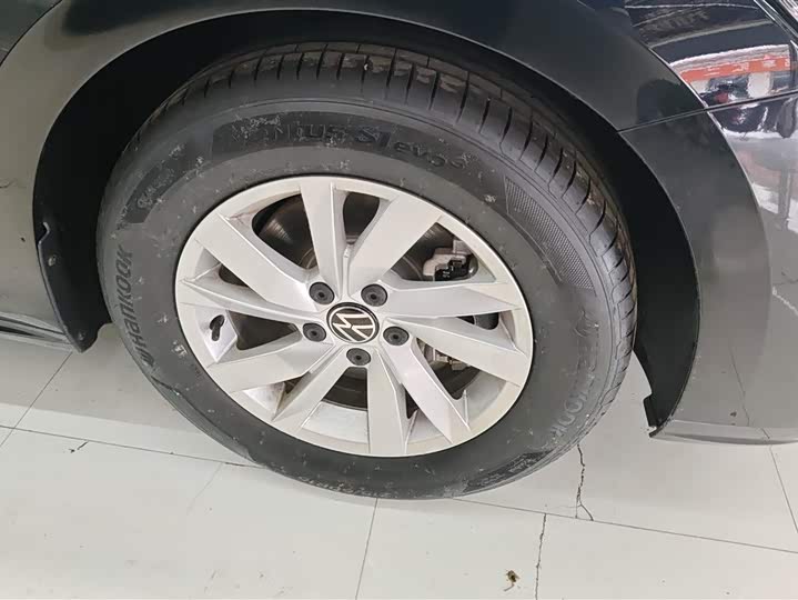 Volkswagen Passat Hybrid 2025 2025款 430PHEV 混动商务版