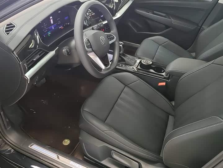 Volkswagen Passat Hybrid 2025 2025款 430PHEV 混动商务版