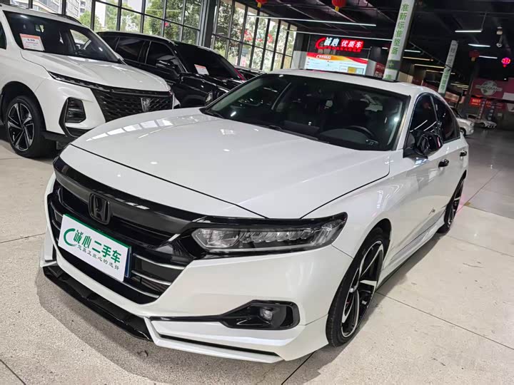 Фото 1 - Honda Accord