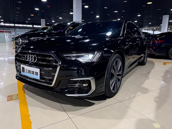 Фото 1 - Audi A6L