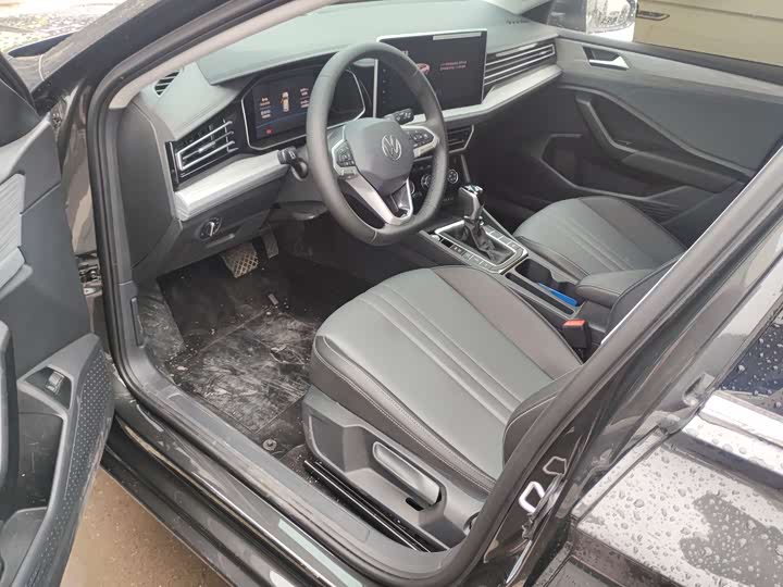 Volkswagen Sagitar L 2026 2026款 3000万辆甄选款 300TSI DSG 超越版