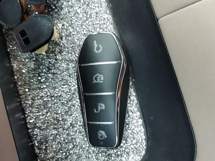 Фото 9 - BYD Dolphin