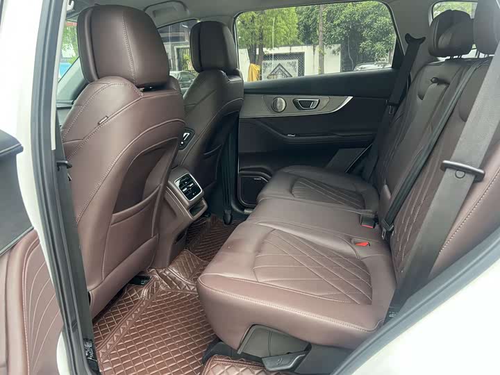 Zdjęcie 8 - Chery Tiggo 8 Pro