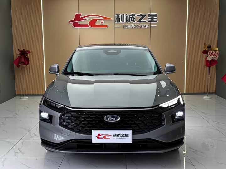 Ford Mondeo 2025 2025款 2.0T EcoBoost 豪华型