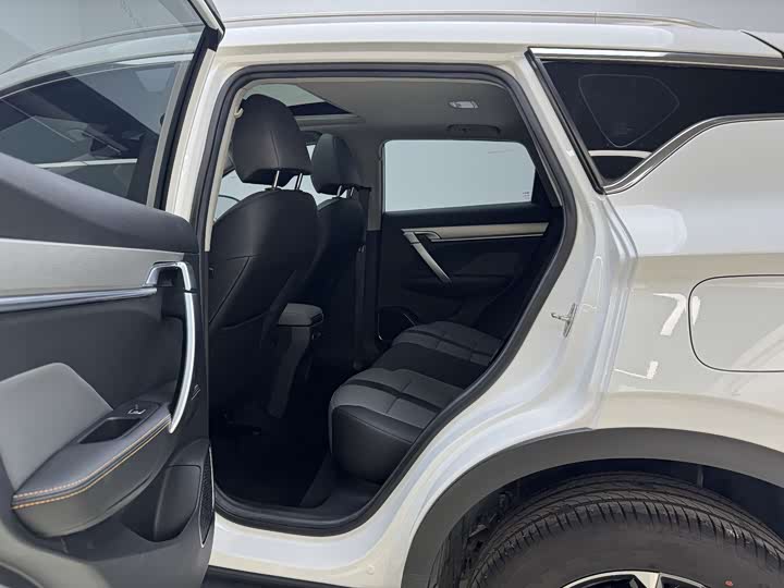 Photo 5 - Geely Coolray