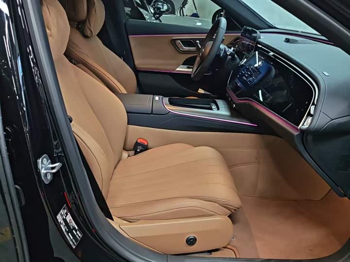Mercedes-Benz E-Class 2026 2026款 E 300 L 豪华型