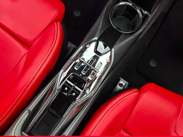 Фото 5 - Ferrari SF90