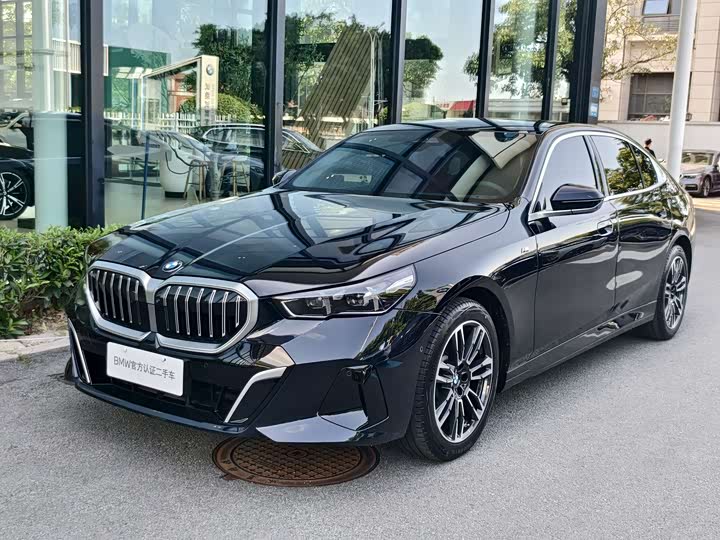 Zdjęcie 1 - BMW 5 Series
