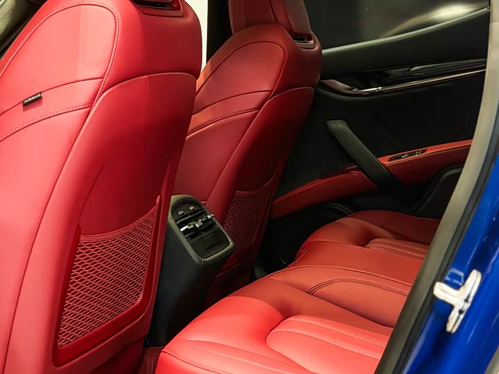 Maserati Ghibli 2023 2023款 3.0T Modena
