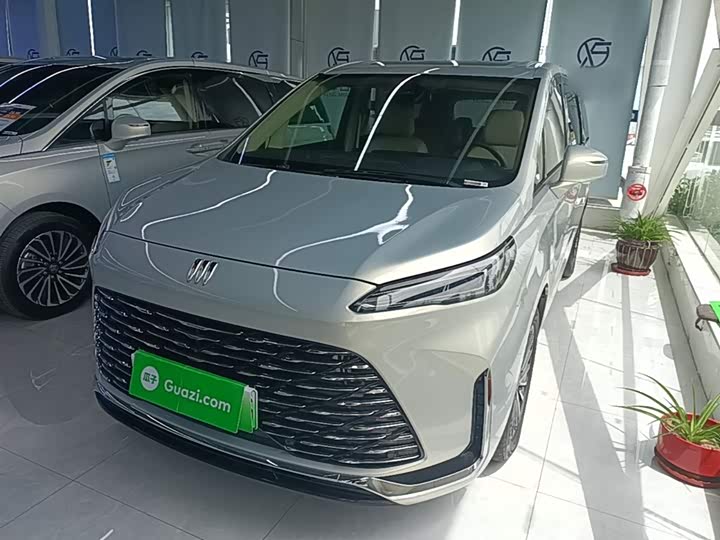 Zdjęcie 2 - Buick GL8 Hybrid