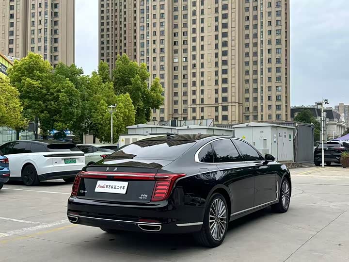 Zdjęcie 4 - Hongqi H9