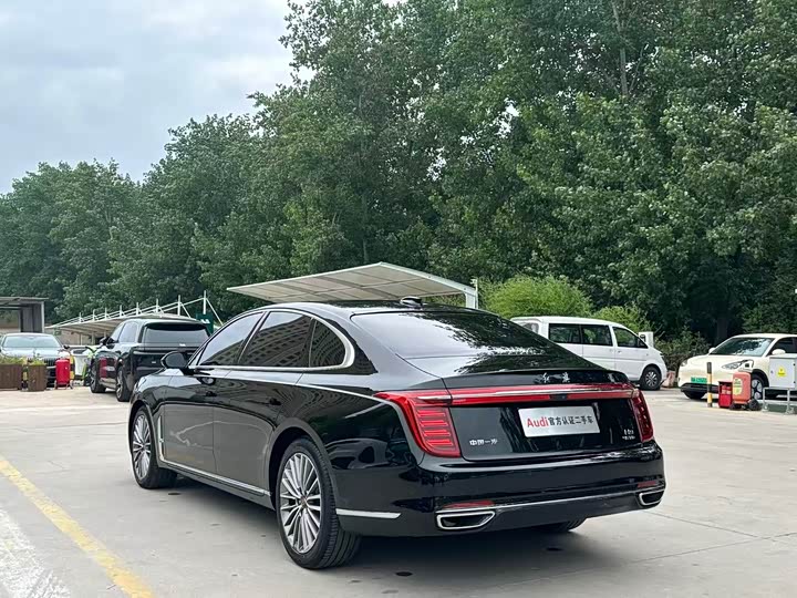 Zdjęcie 6 - Hongqi H9