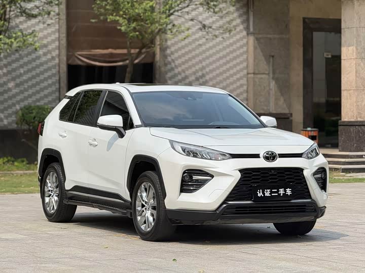Фото 3 - Toyota Wildlander