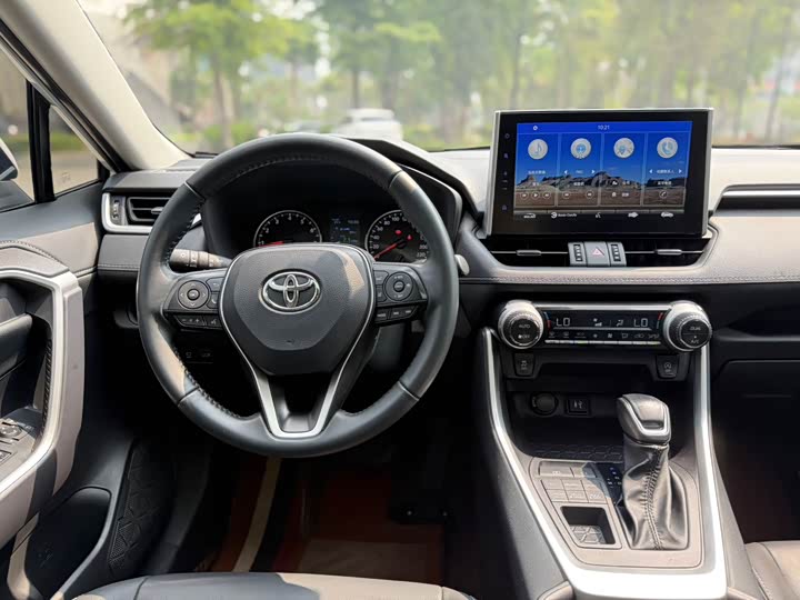 Фото 9 - Toyota Wildlander
