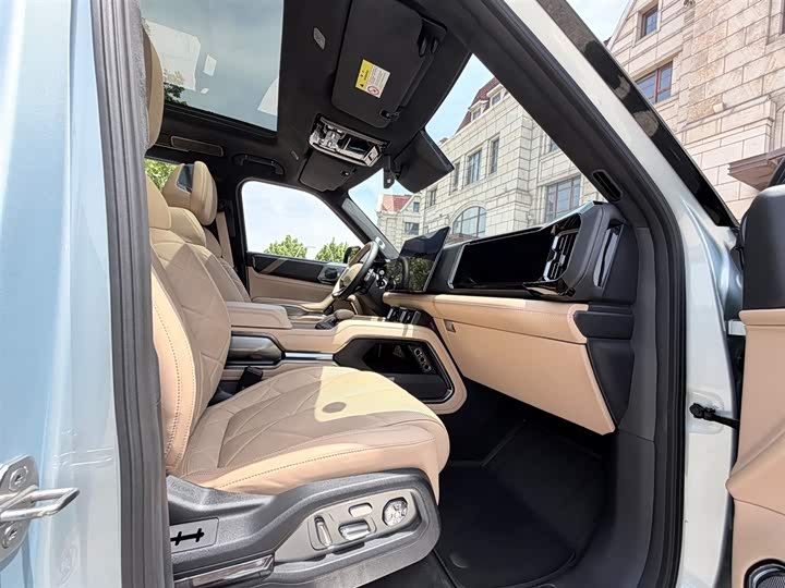BYD FangChengBao Leopard 8 2025 2025款 智勇旗舰版 7座