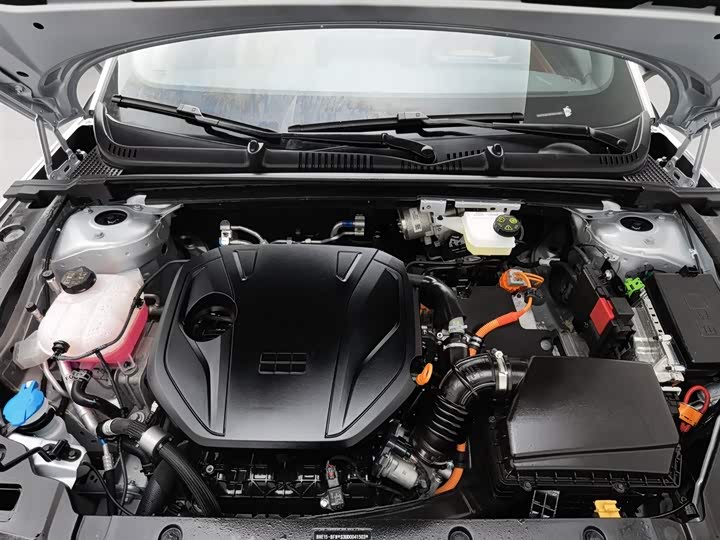 Фото 6 - Geely Galaxy L6