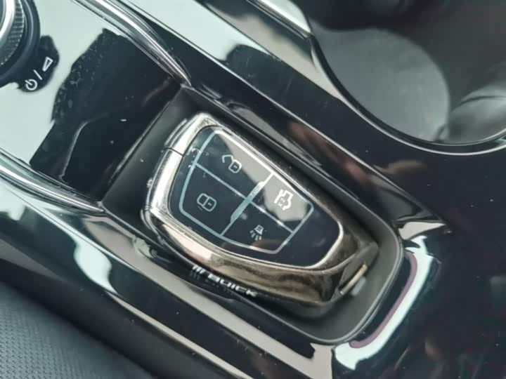 Buick Envision Plus 2026 2026款 昂科威Plus 四驱Avenir艾维亚