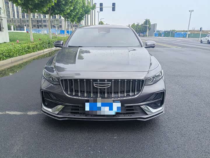 Фото 2 - Geely Preface