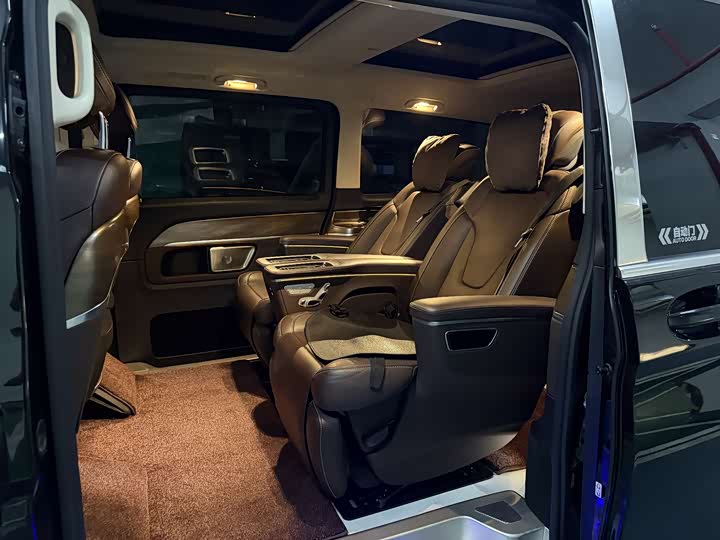 Zdjęcie 7 - Mercedes-Benz V-Class