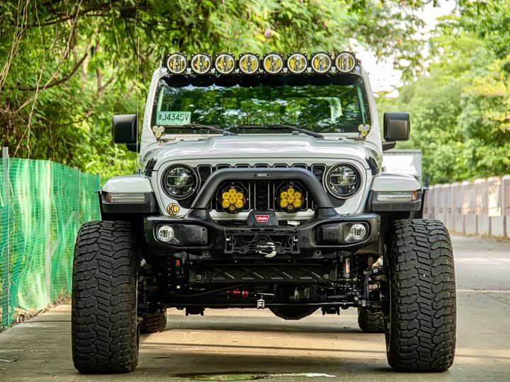 Фото 2 - Jeep Gladiator