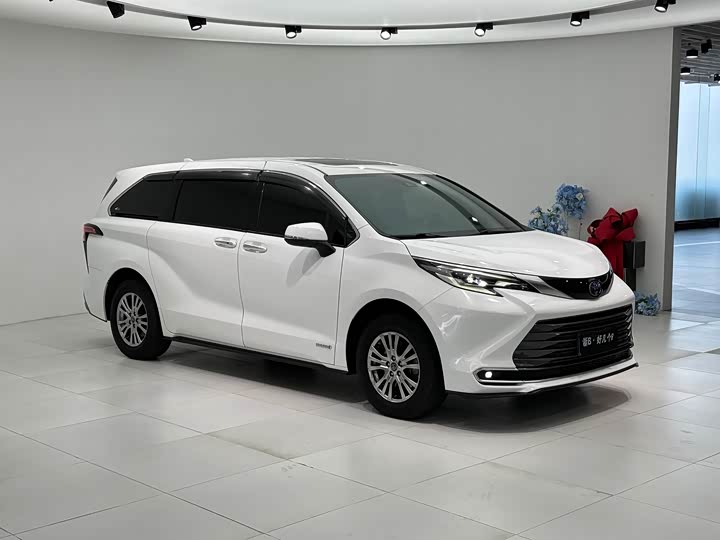 Toyota Sienna 2021 2021款 2.5L混动 尊贵版