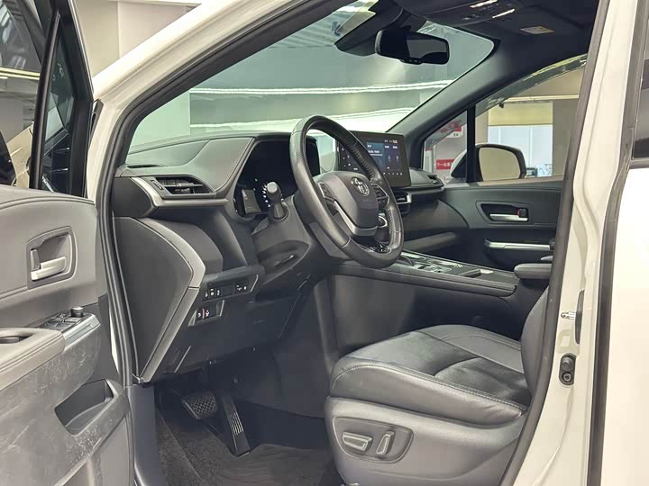 Toyota Sienna 2021 2021款 2.5L混动 尊贵版