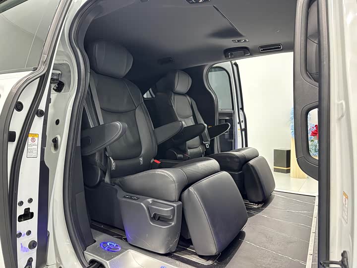 Toyota Sienna 2021 2021款 2.5L混动 尊贵版