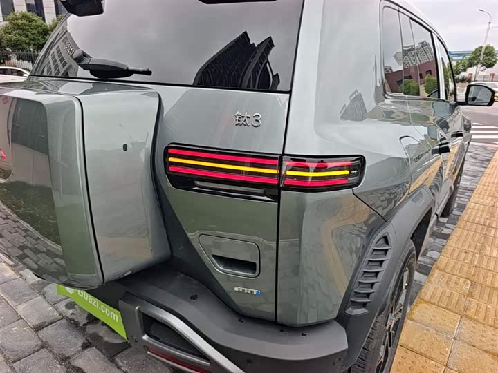 BYD FangChengBao Titanium 3 (Tai 3) 2025 2025款 501KM 后驱Max版