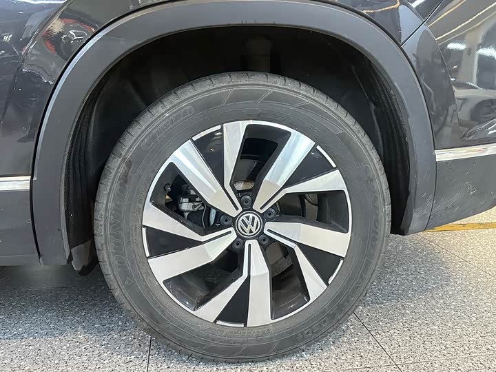 Фото 9 - Volkswagen Tayron