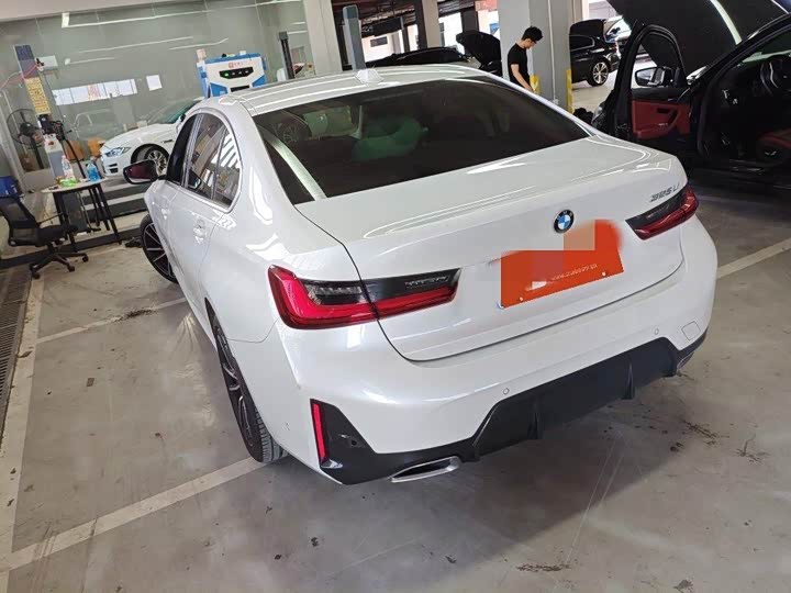 Фото 9 - BMW 3 Series