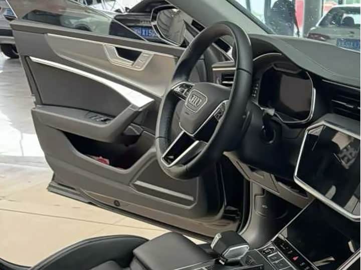 Audi A7 2025 2025款 45 TFSI 臻选型
