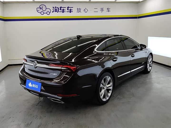 Photo 3 - Buick LaCrosse