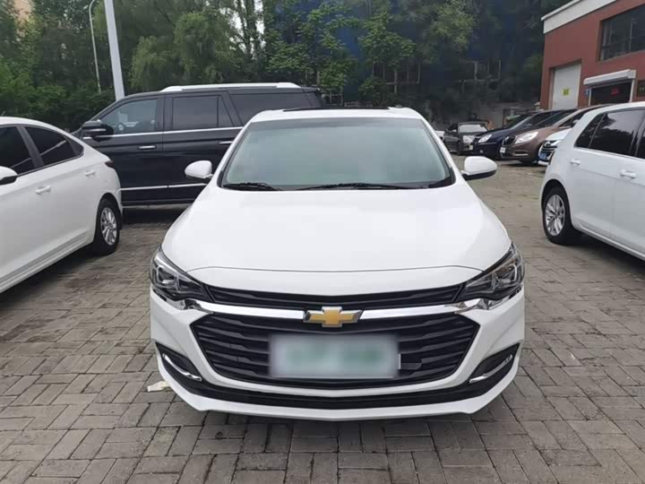 Chevrolet Monza 2021 2021款 320 自动悦享天窗版