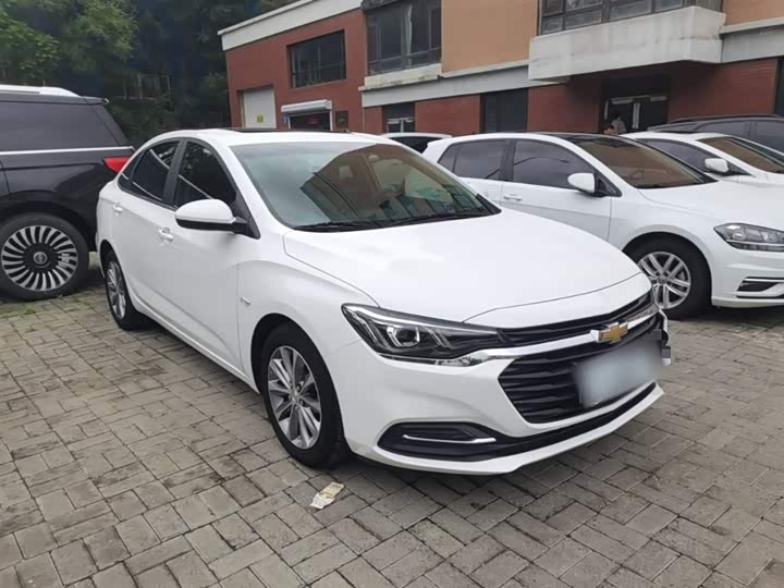 Chevrolet Monza 2021 2021款 320 自动悦享天窗版
