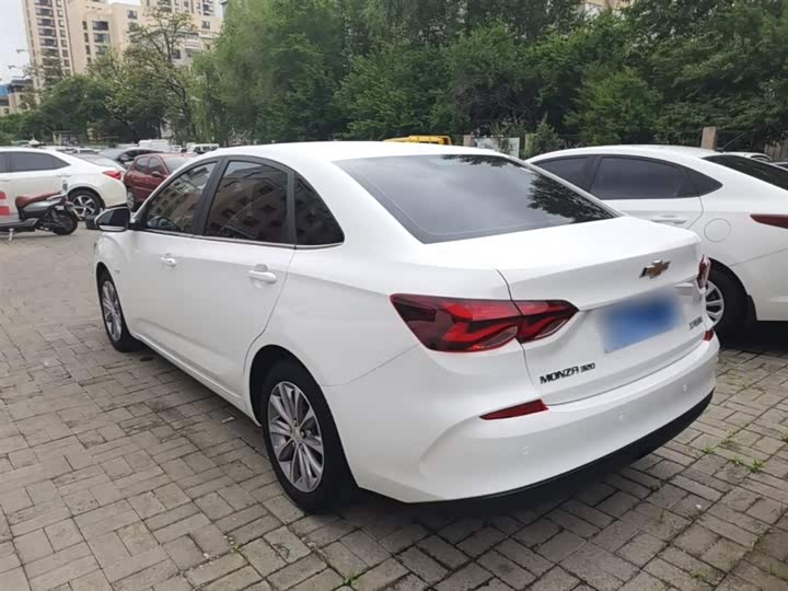 Chevrolet Monza 2021 2021款 320 自动悦享天窗版