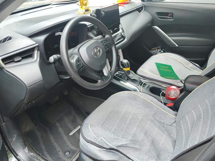 Toyota Corolla Cross 2024 2024款 2.0L 智能电混双擎 先锋版