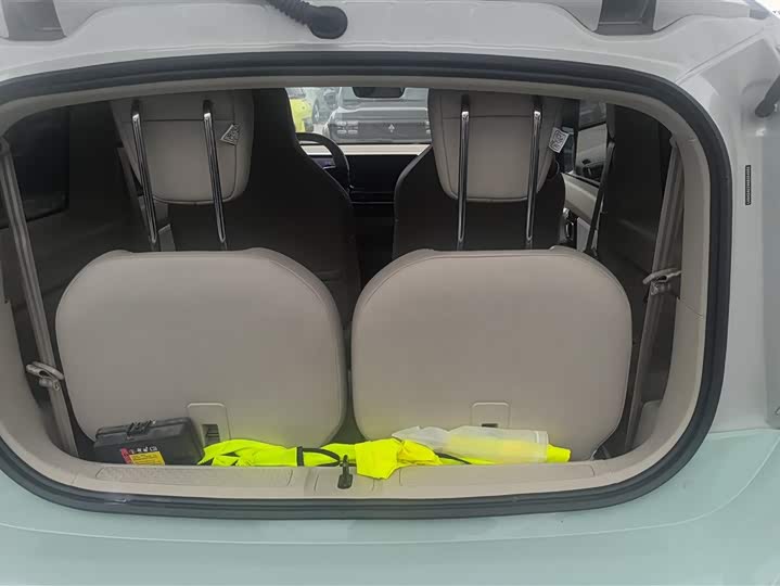 Фото 4 - Baojun KiWi EV