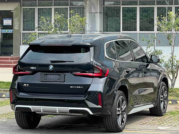 2026 BMW X1