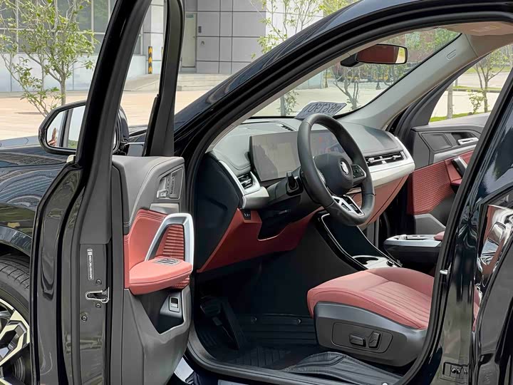 BMW X1 2026 2026款 sDrive25Li X设计套装