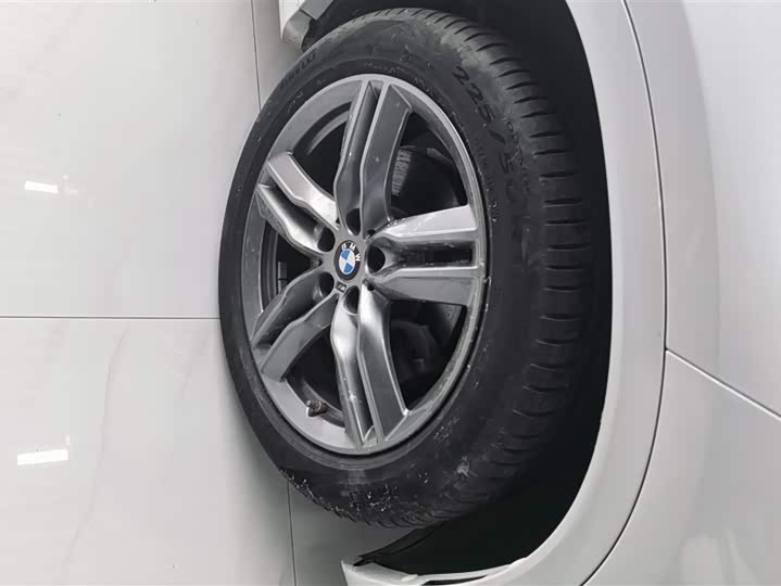 Фото 6 - BMW X2