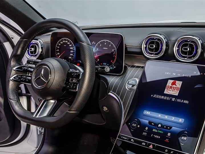 Фото 3 - Mercedes-Benz C-Class
