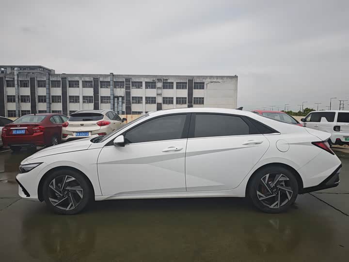 Фото 6 - Hyundai Elantra N line