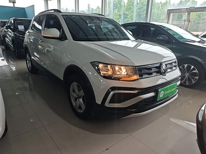 صورة 4 - Volkswagen T-Cross